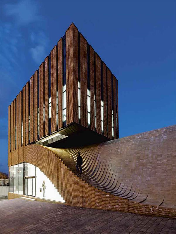 طراحی نمای آجری