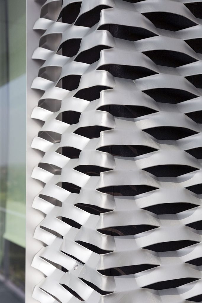 نمای استرچ متال 4 Stretch Metal detail