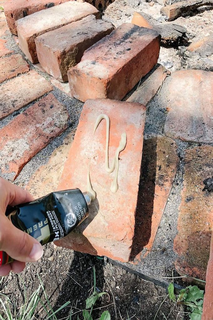 performance with glue in brick